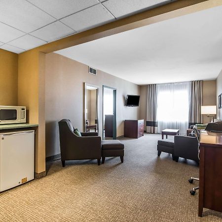 Quality Inn & Suites Towanda Exterior photo